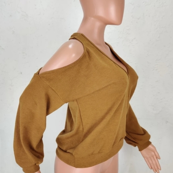 Top - Picture 4 of 6